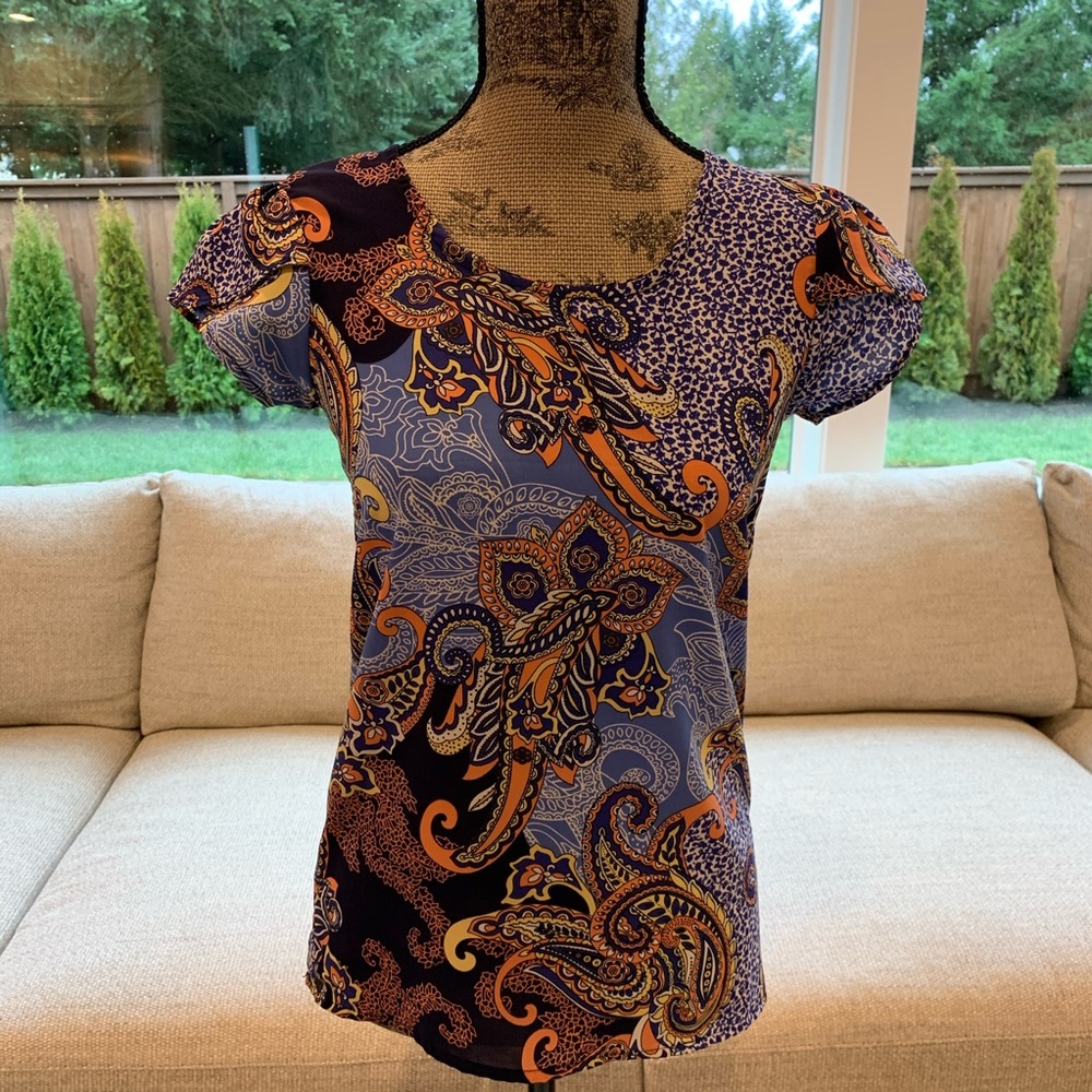 Cap sleeve printed blouse